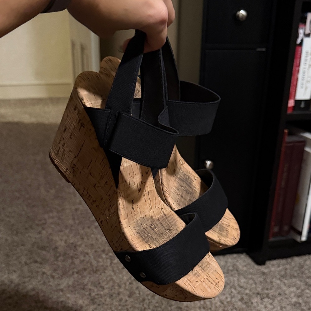 Lucky Brand Black Strap Cork Wedge Sandals 9.5